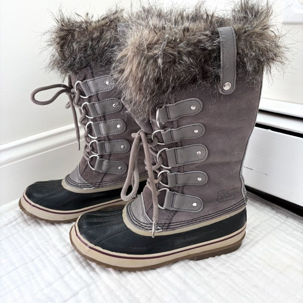 Sorel Joan of Arctic Faux Fur Waterproof Winter Boots Women’s 8